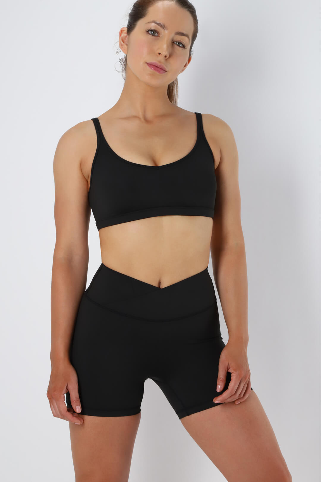 Conjunto Short Venus Black + Peto Vita Black